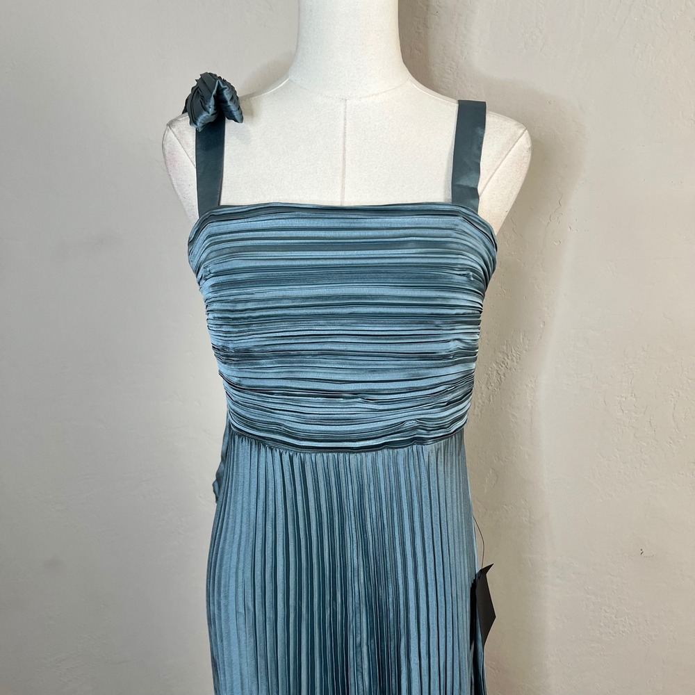 Lulus Dusty Blue Pleated Maxi Dress Tie Shoulder Square Neck Size Medium NWT - Picture 2 of 8